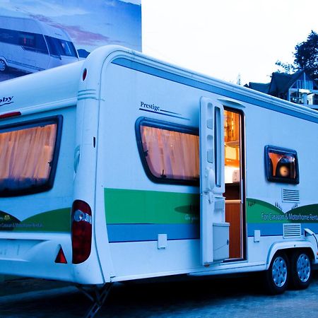 Go Outdoors Caravan Park Нувара-Элия Экстерьер фото